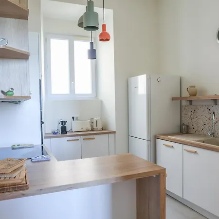 Le Victoria Vista Vue شقة مينتون